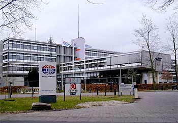 entrada de  la emisora Radio Nederland en Hilversum, Holanda